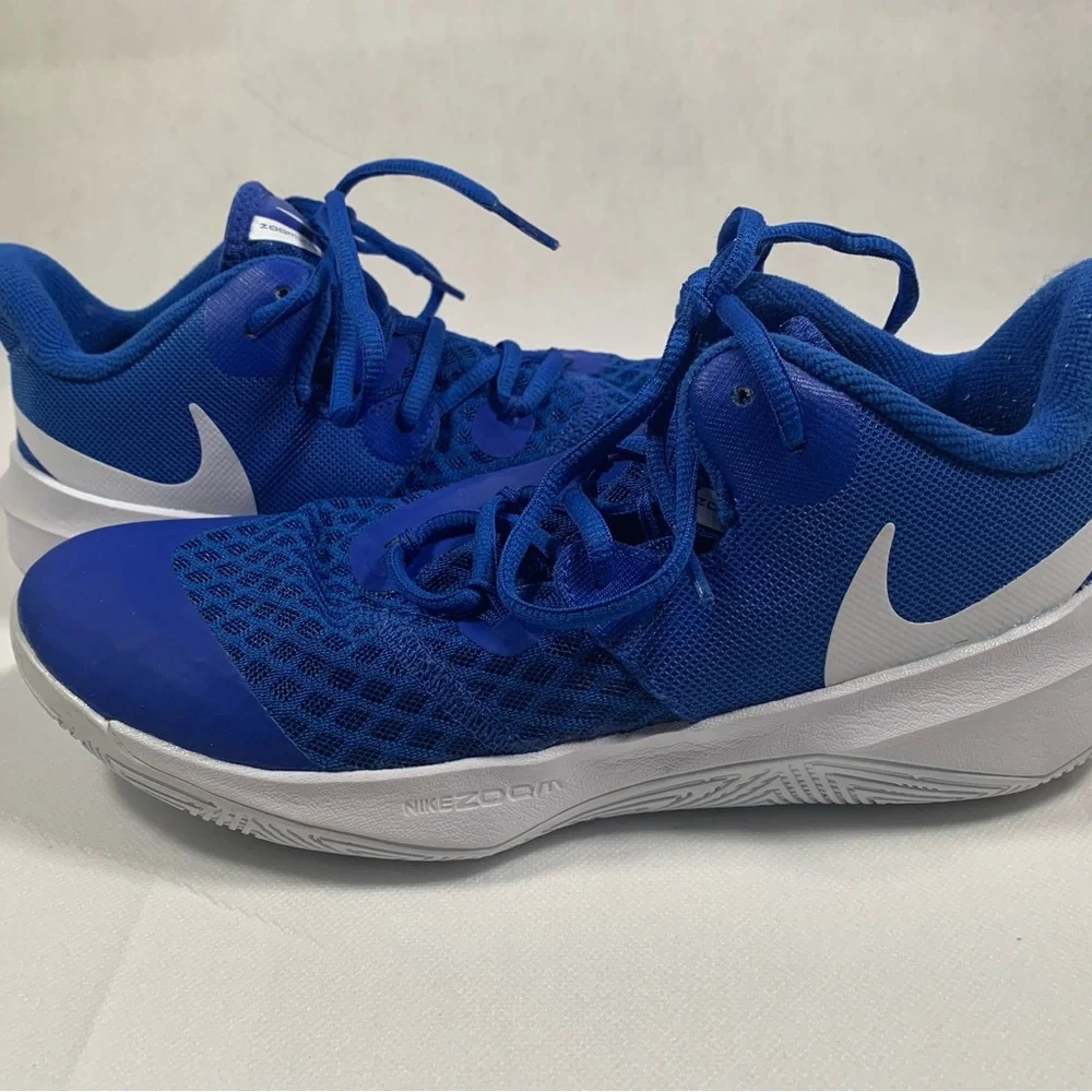 Nike Zoom Hyperspeed Volleyball Court shoes size 7.  They fit like a ladies 8.5.